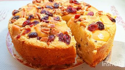 Mekani kolač sa suvim voćem