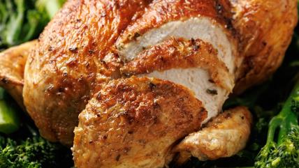 Isečeno pečeno pile