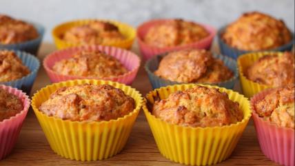 Slani mafini sa šargarepom i speltinim brašnom u korpicama