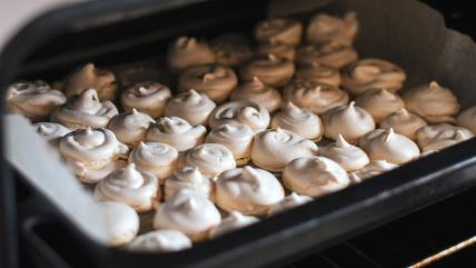 Puslice  na plehu u rerni