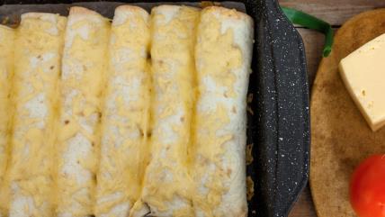 Zapečene tortilje sa svinjskim mesom
