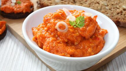 Srpski namaz od pečenih paprika