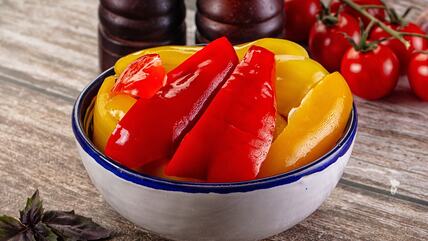 Šarena salata od kiselih paprika