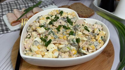 salata sa jajima i renom