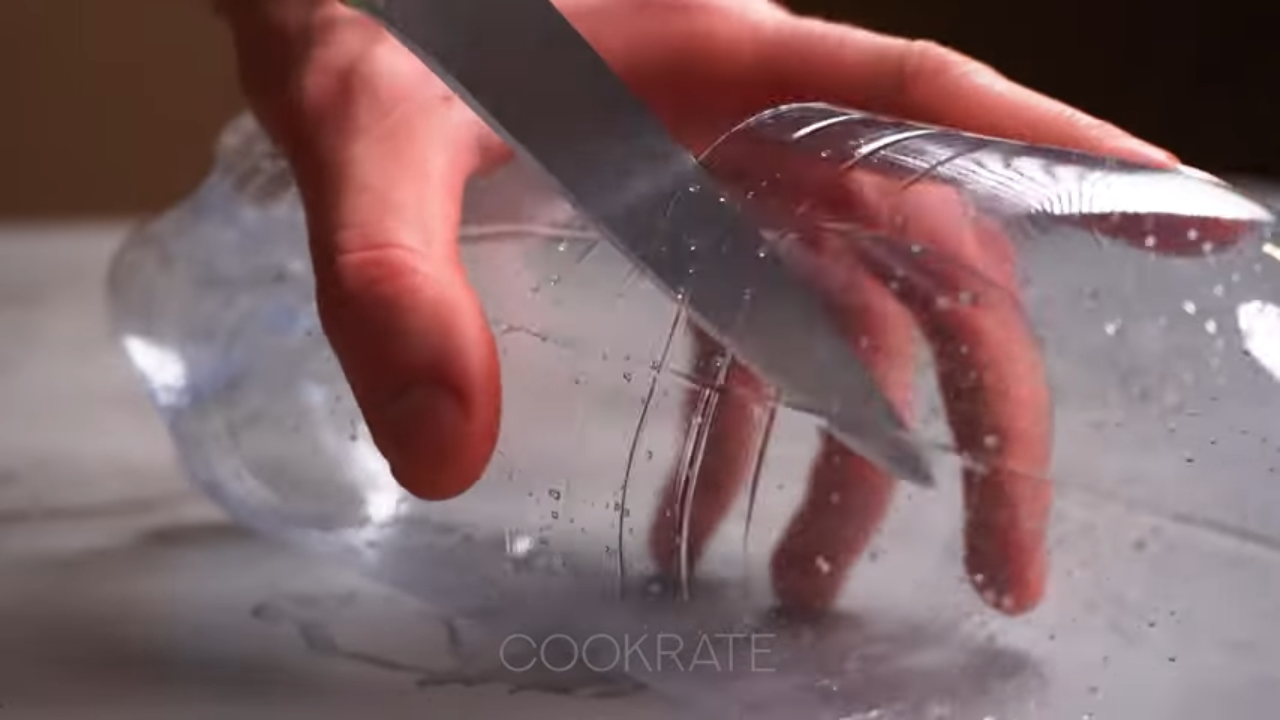 Čokoladni kolač sa piškotama i bananama bez pečenja