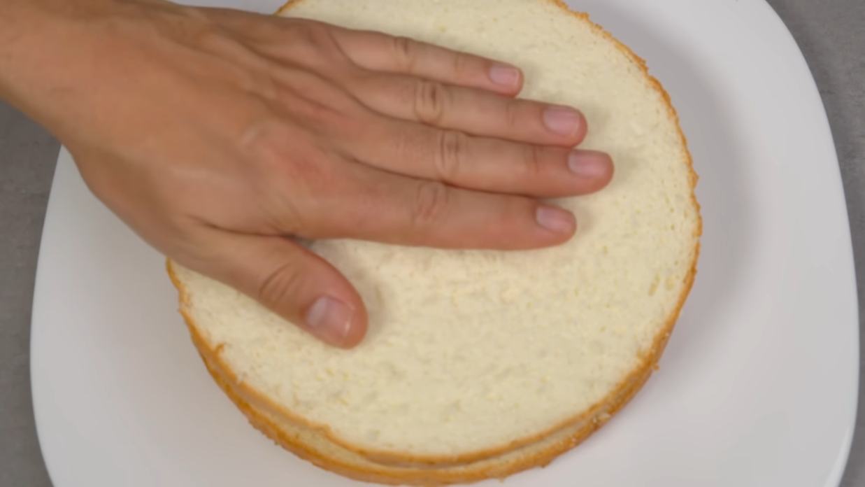 Bela torta sa kokosm