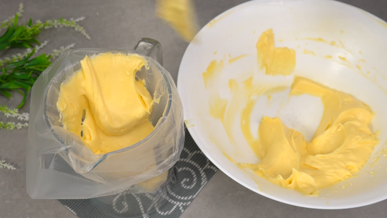 Bela torta sa kokosm