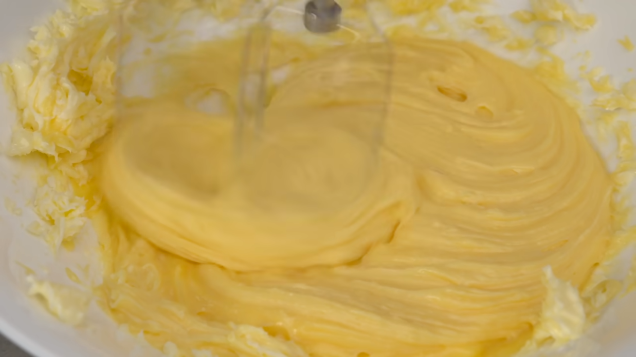 Bela torta sa kokosm