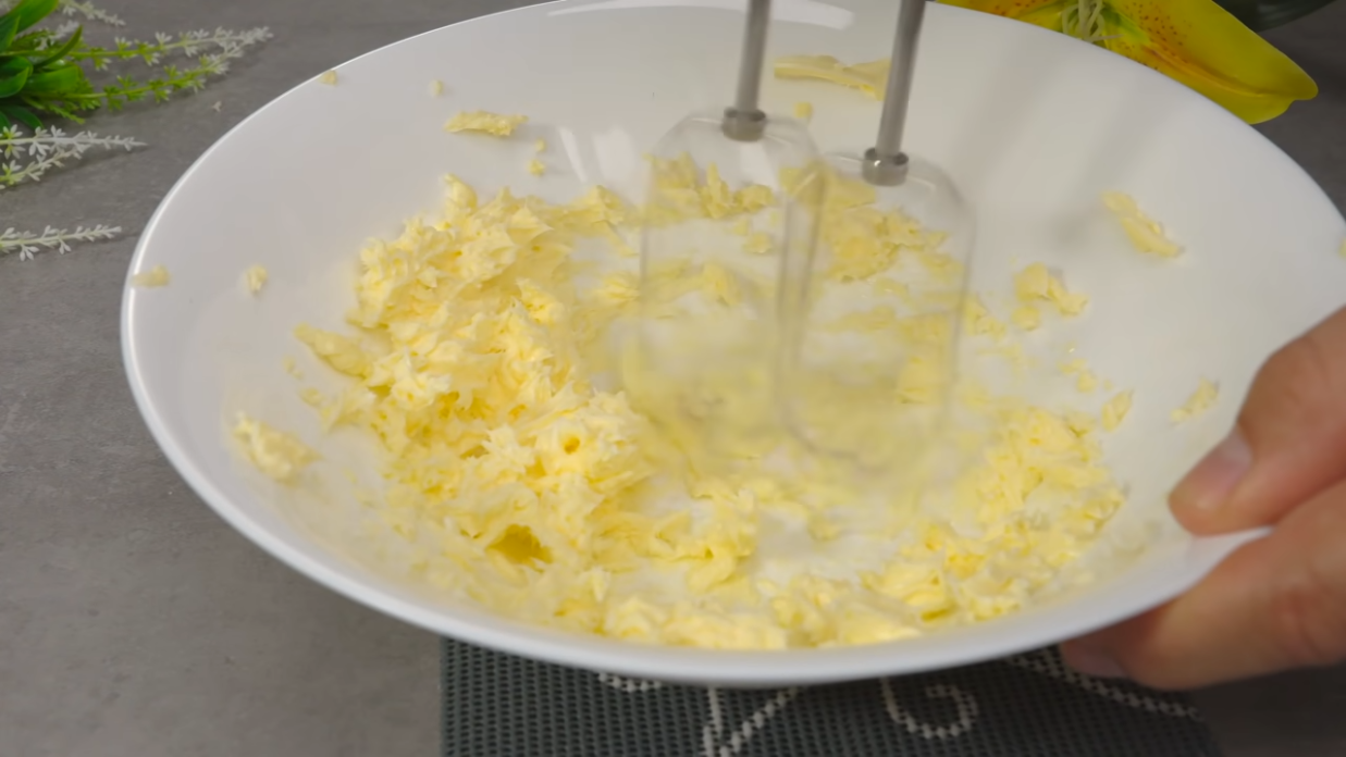 Bela torta sa kokosm