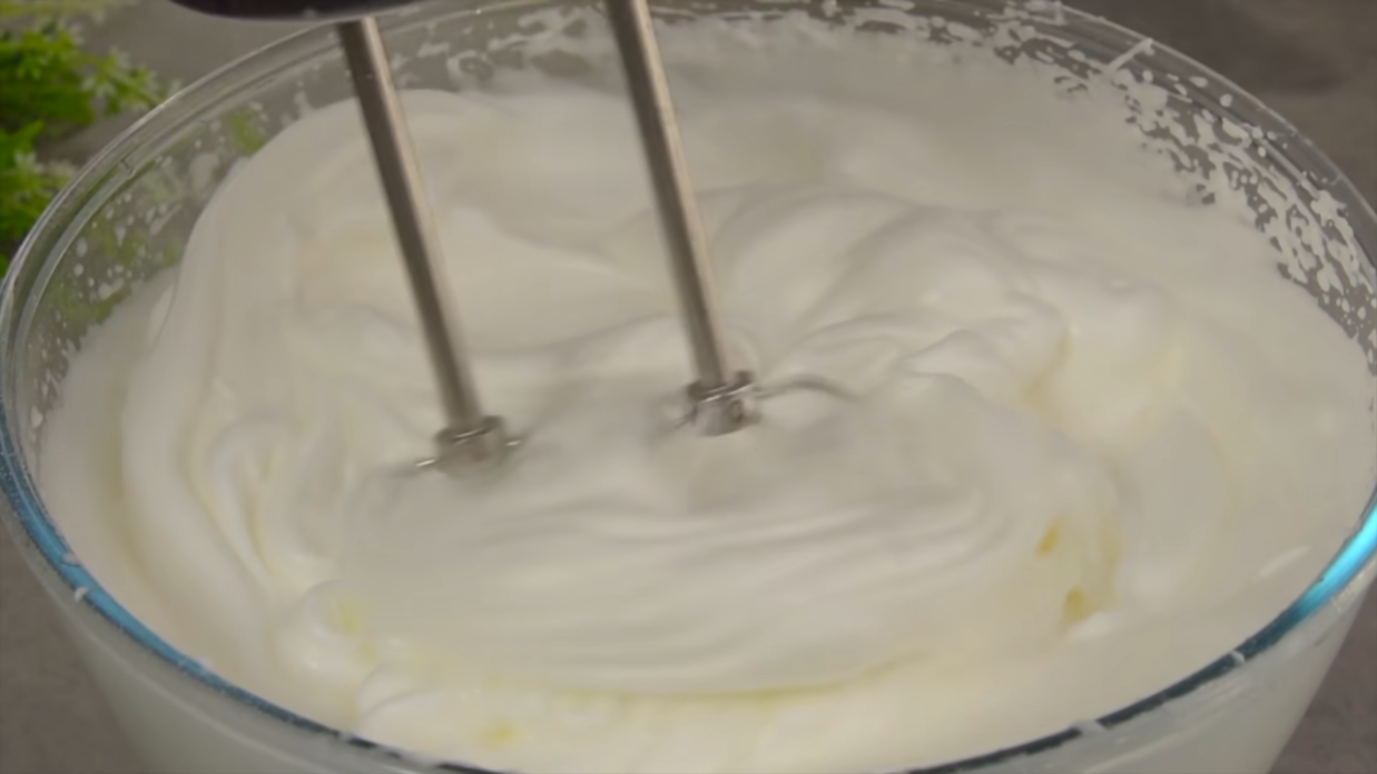 Bela torta sa kokosm