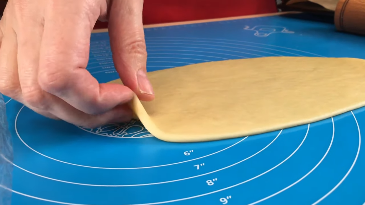 Kako se pune i rolaju kiflice