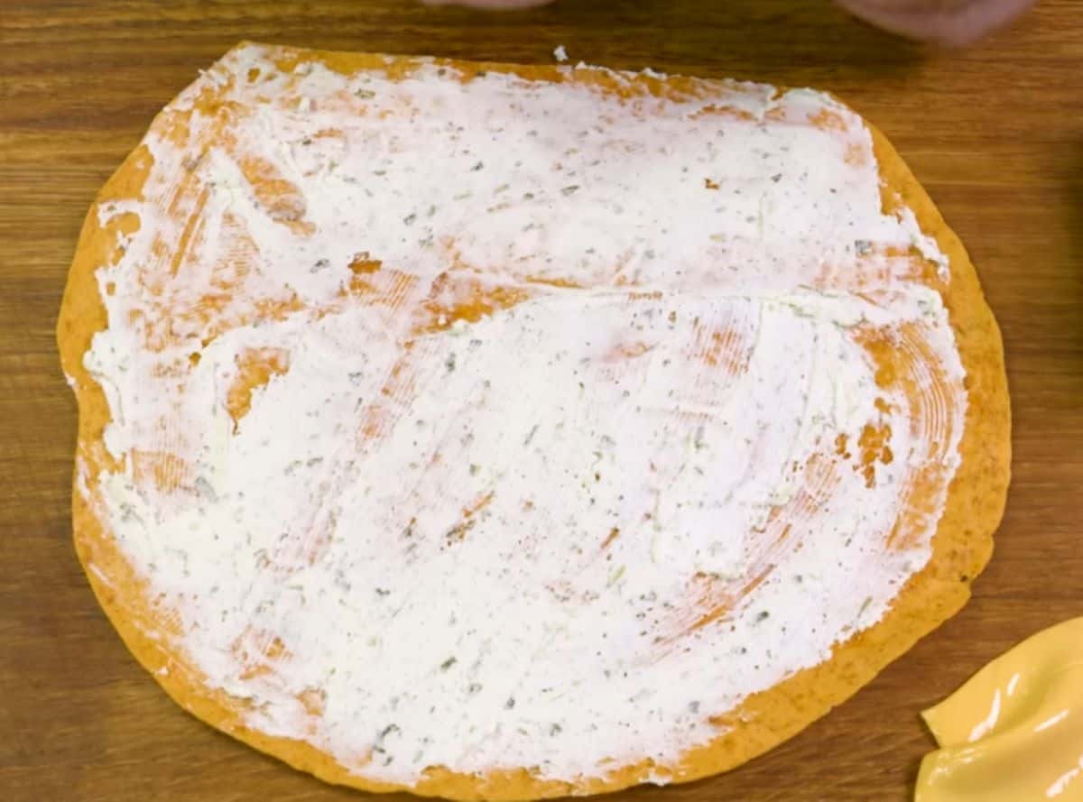 Kako se pravi slani rolat sa cveklom i sirom