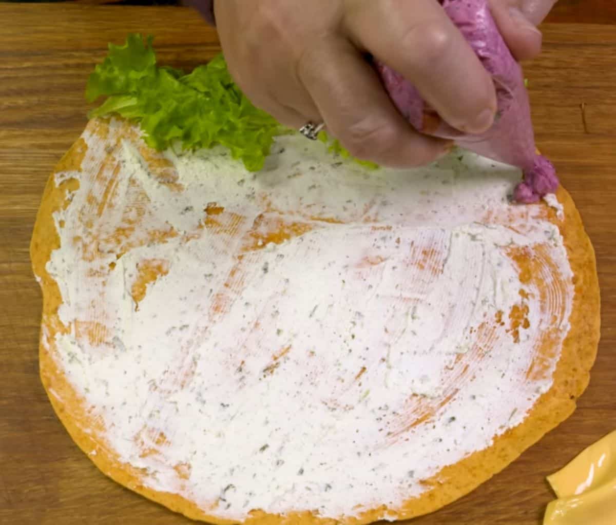 Kako se pravi slani rolat sa cveklom i sirom