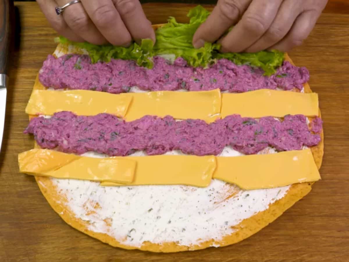 Kako se pravi slani rolat sa cveklom i sirom