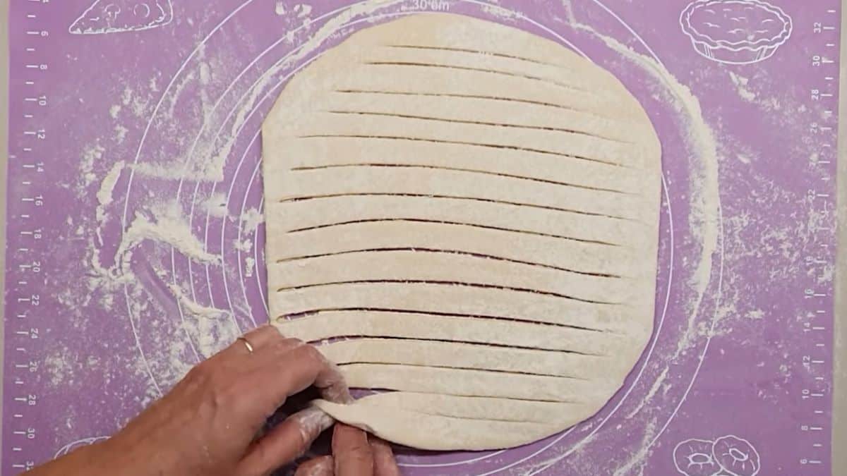 Kako se pravi slavska pogača za Svetog Nikolu