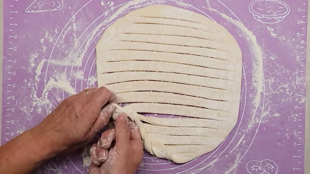 Kako se pravi slavska pogača za Svetog Nikolu