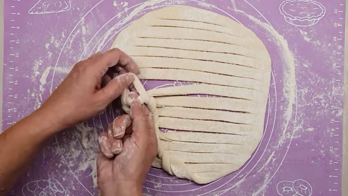 Kako se pravi slavska pogača za Svetog Nikolu