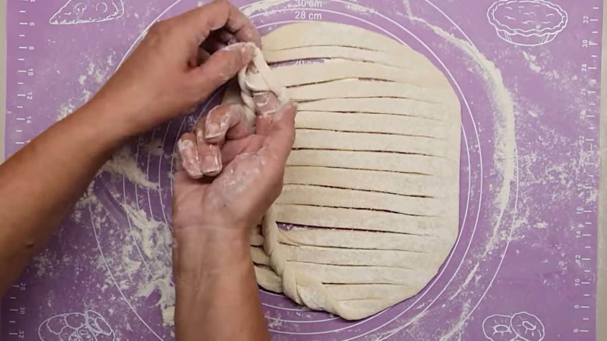 Kako se pravi slavska pogača za Svetog Nikolu