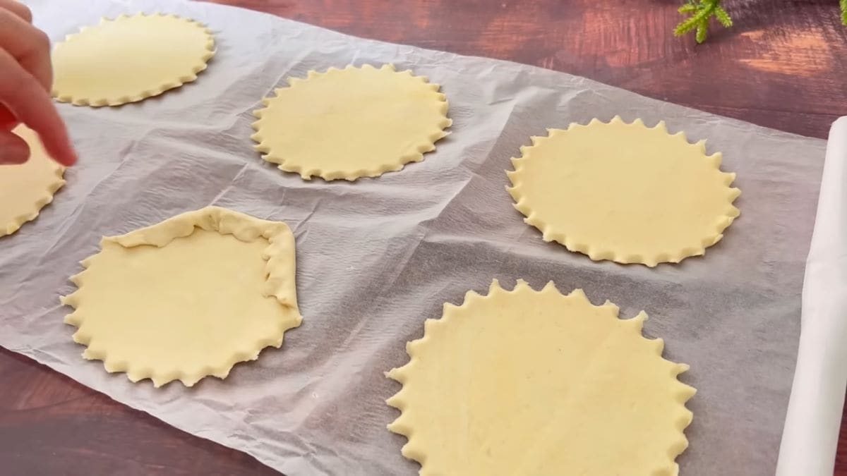 Lisnato testo u obliku školjke.jpg