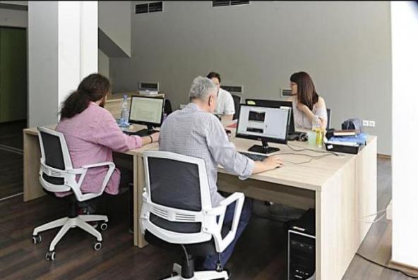 MAKEDONSKI SLOBODEN PEČAT SIMBOL SLOBODNOG NOVINARSTVA