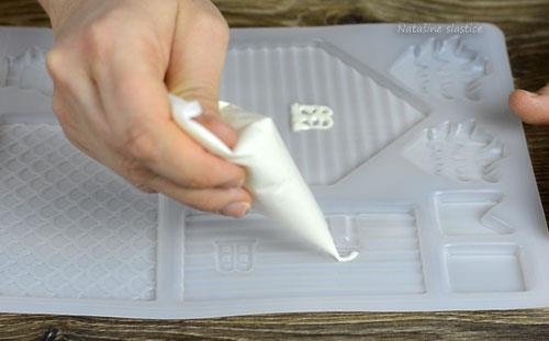 SLATKO BOŽIĆNO ČUDO: Fantastična kućica od čokolade korak po korak (VIDEO)