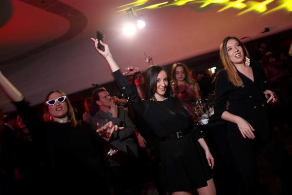 SPEKTAKULARNA REGIONALNA ŽURKA ADRIJA MEDIJE Aleksandar Rodić: Ovo je moj poklon vama! Svaka vam čast, ponosan sam na sve vas!