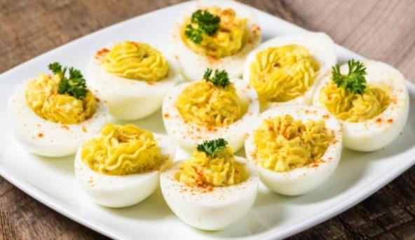 Božićni ručak: Predlog jelovnika za svečanu porodičnu trpezu (RECEPTI)