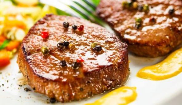 Božićni ručak: Predlog jelovnika za svečanu porodičnu trpezu (RECEPTI)