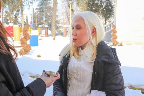 U OVOJ SRPSKOJ ŠKOLI ĐACI OBOŽAVAJU JEDNI DRUGE: Njihov život je teži nego naš, ali oni ne skidaju osmeh s lica