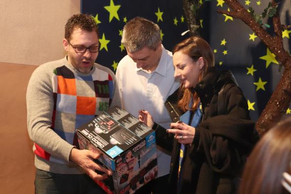 U OVOJ SRPSKOJ ŠKOLI ĐACI OBOŽAVAJU JEDNI DRUGE: Njihov život je teži nego naš, ali oni ne skidaju osmeh s lica