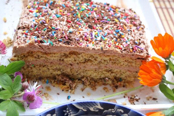 Kremasto i ukusno: Jednostavne čokoladne kocke koje ćete voleti (VIDEO)