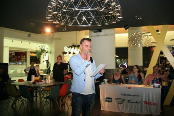 PORODIČNO NATKUVAVANJE BY LENA: BOJANIĆI NAJBOLJI KUVARI