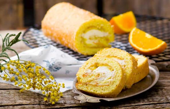 Recept za beze rolat sa jagodama