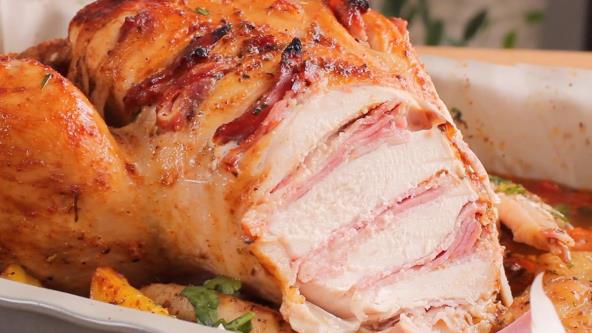 Recept za pečeno pile punjeno slaninom | Stvar ukusa