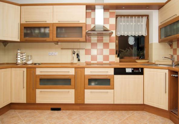 kuhinja 2 shutterstock copy.jpg