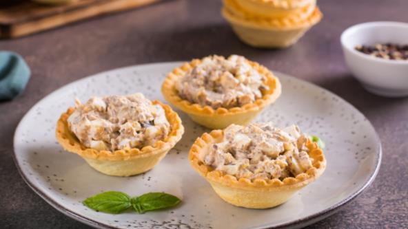 Tuna korpice sa kukuruzom