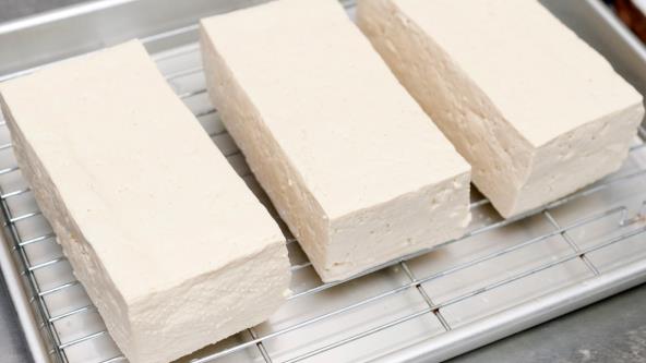 Ceđenje tofua na rešeci