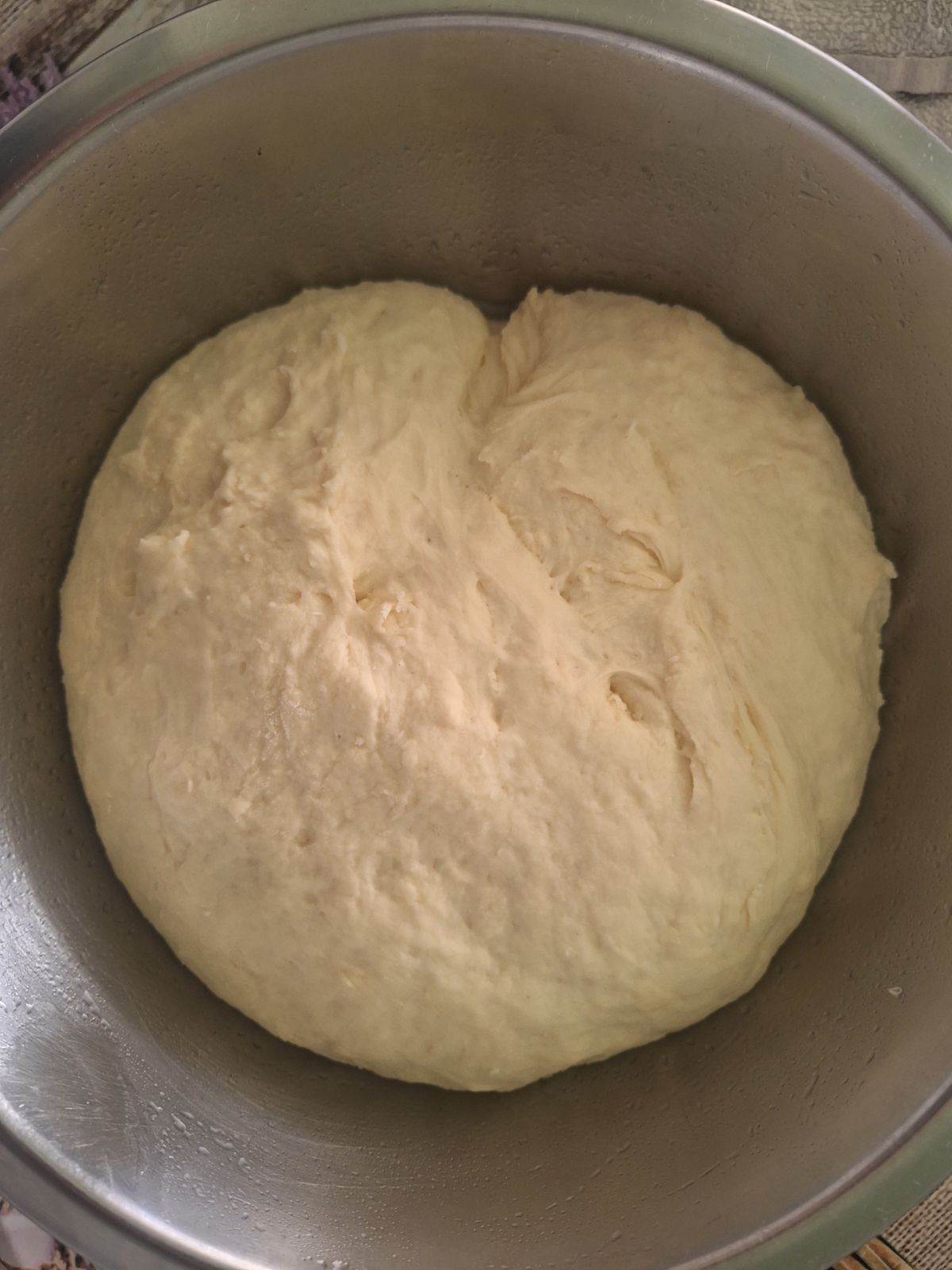 Naraslo testo za štrudlu sa makom