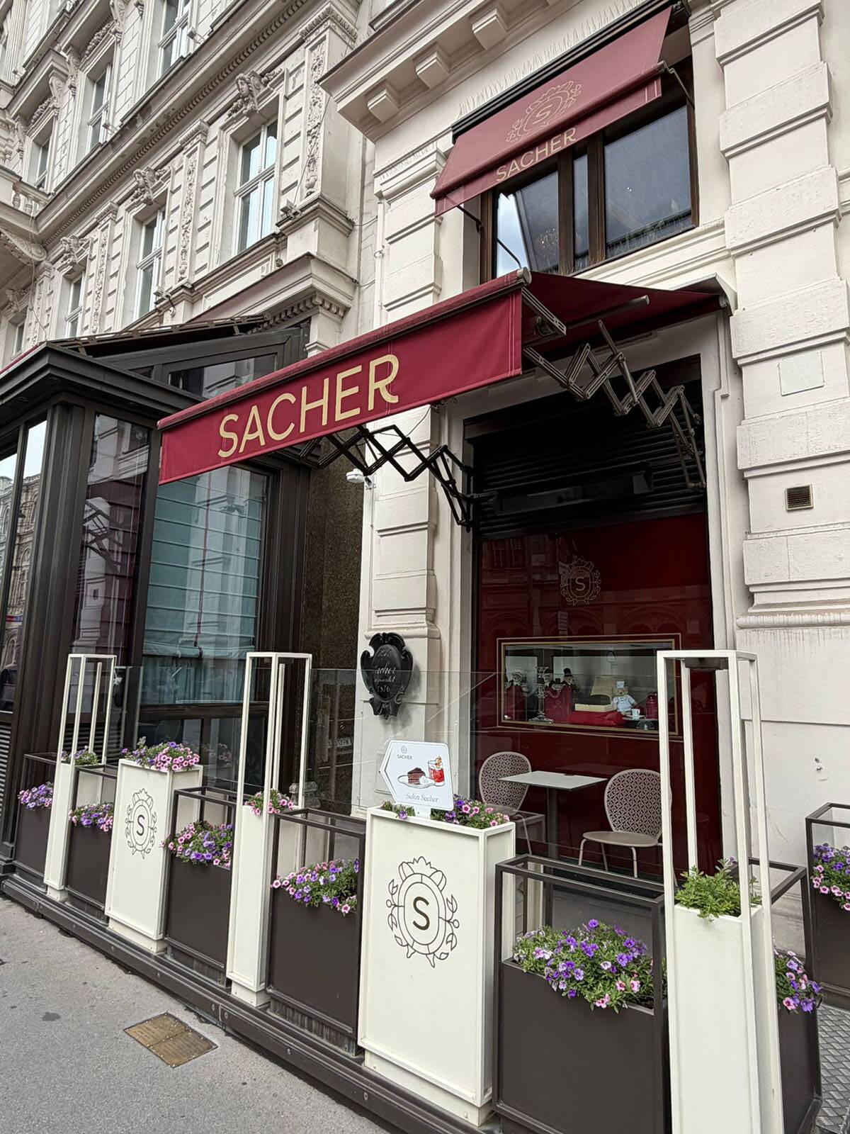 Saher hotel (7).jpg