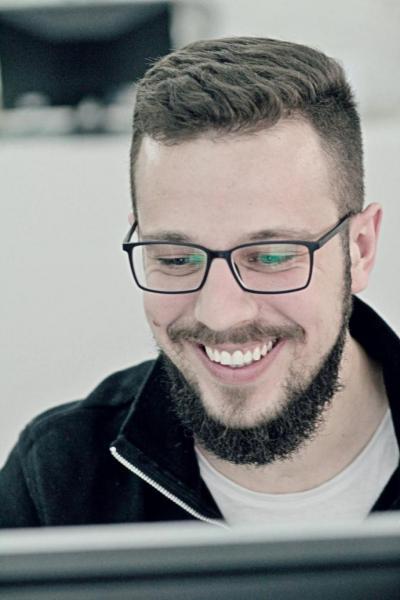 SREĆAN ROĐENDAN ESPRESO:  Za samo dve godine ESPRESO.RS je TREĆI NAJPOSEĆENIJI portal u Srbiji