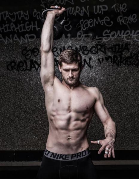 Aleksandar Kukolj u martovskom Men's Healthu