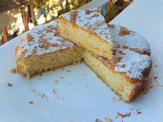 Starinski kolač sa merom na čaše