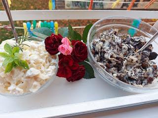 Makarone sa sirom i rezanci sa makom.jpg